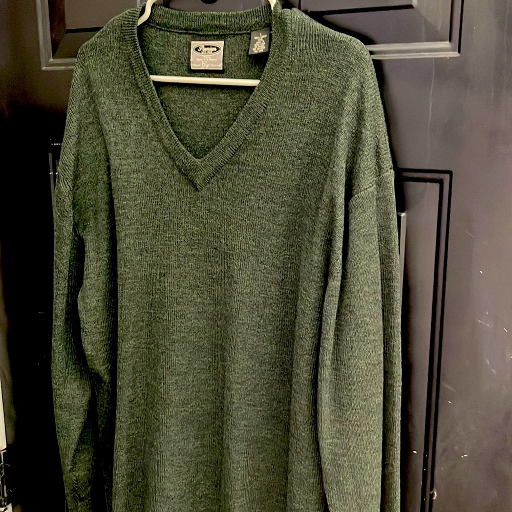 GAP sweater